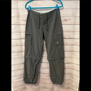Mountain Hardwear | Convertible Hiking Pants w/cargo pockets | Size 8 | Gray
